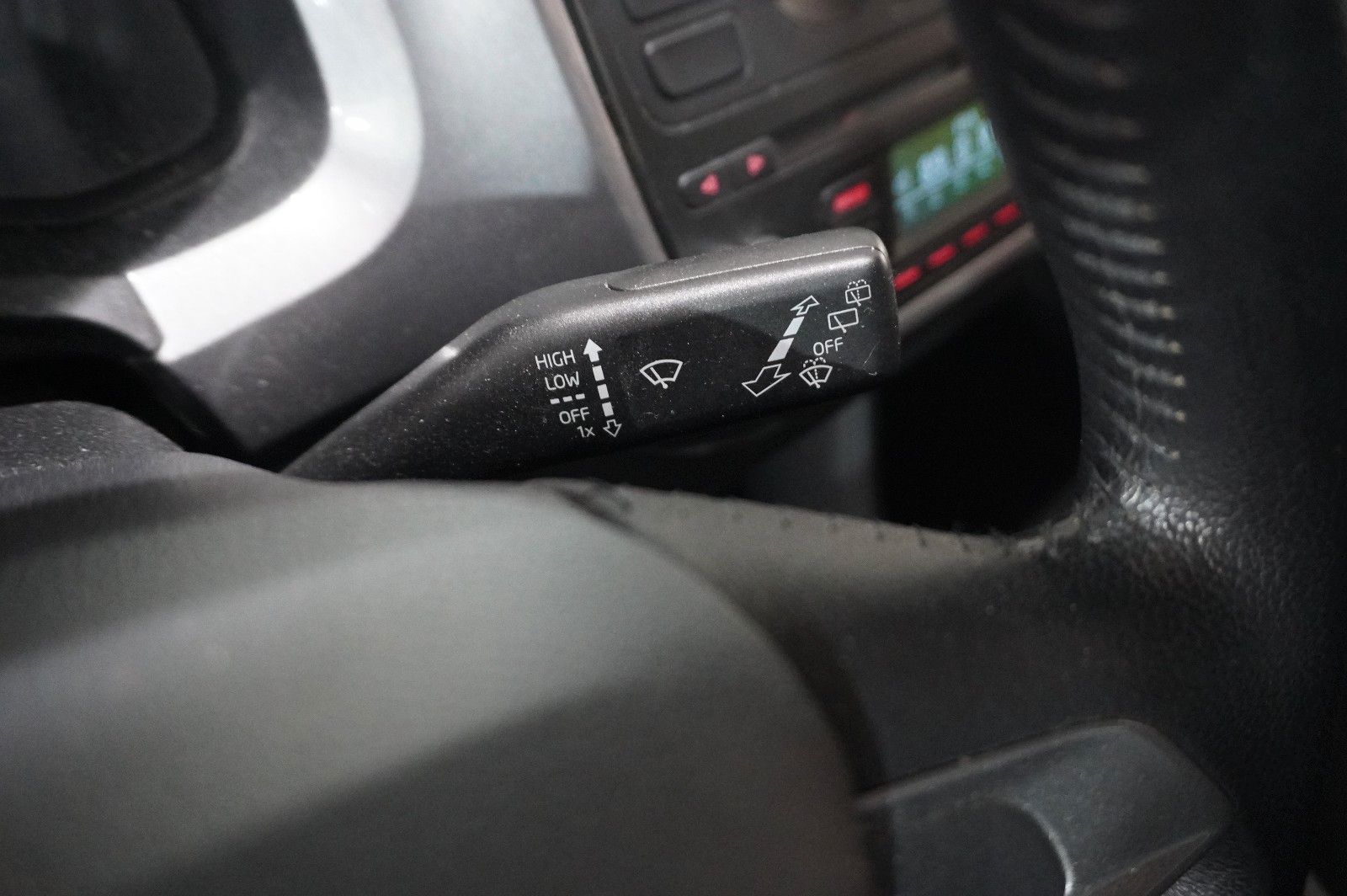 Fahrzeugabbildung SEAT Mii 1.0 SPORT 5-TÜR KLIMA/ALU/CD/AUX/NEBEL/TÜV