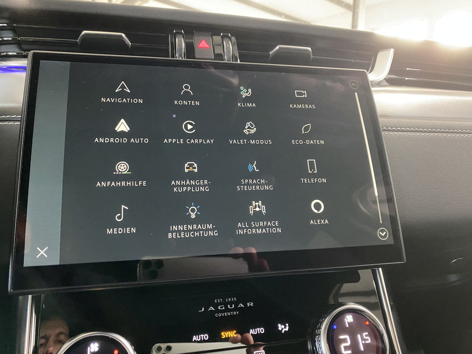 Fahrzeugabbildung Jaguar XF R-Dynamic AWD/BlackPack/Meridian/´19/AHK/