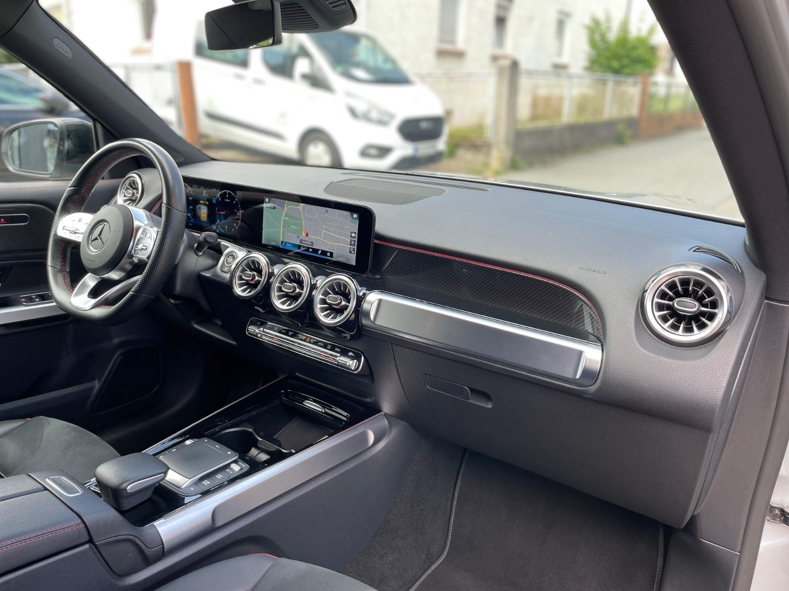 Fahrzeugabbildung Mercedes-Benz GLB 220 d |AMG|MBUX|Distr|Multibeam|AHK|Kamera