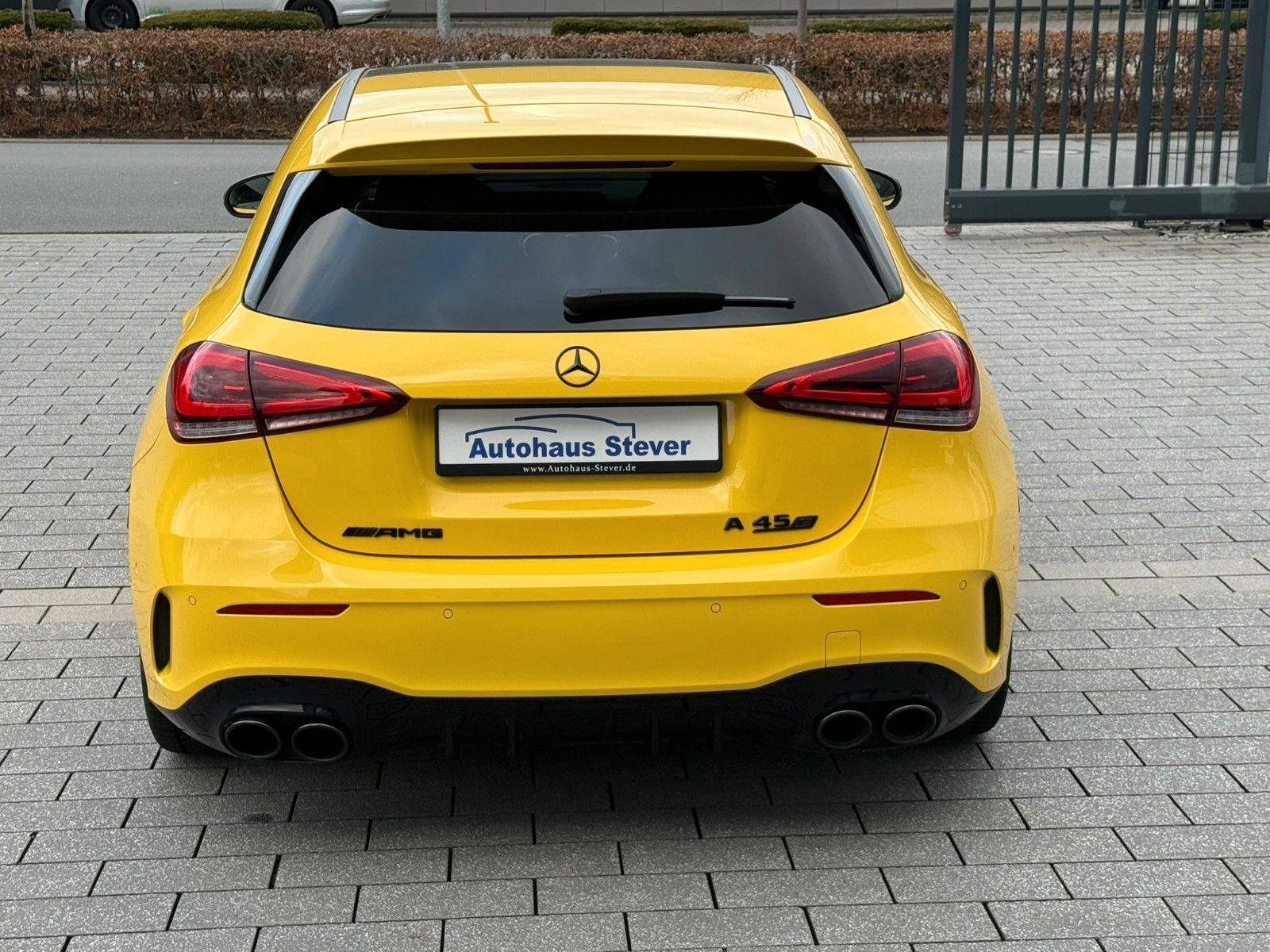 Fahrzeugabbildung Mercedes-Benz A 45 AMG Sonderausstattung: AMG Performance Sit