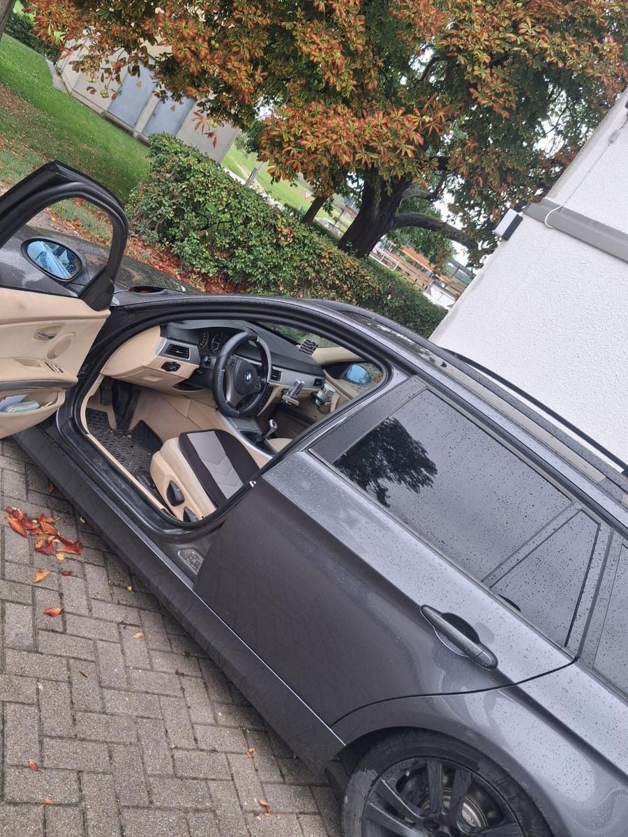 BMW 320 2005 — photo 5