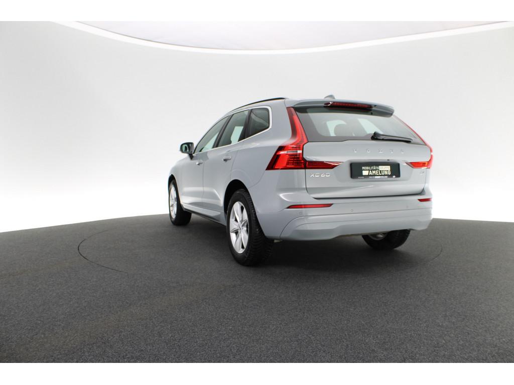 Volvo XC60 B4 Core KLIMA PDC KAMERA NAVI FACEL. LED