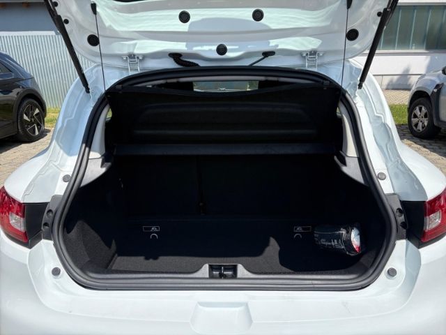 Fahrzeugabbildung Renault Clio IV Life +KLIMA+NAVI+TEMPOMAT+RADIO+BT+UVM
