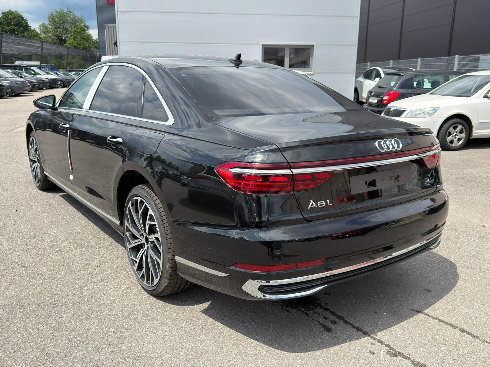 Audi A8 60 TFSI e L QUATTRO/VIP/4-SEATS/B&O/