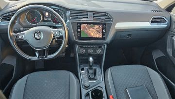 Volkswagen Tiguan - 11