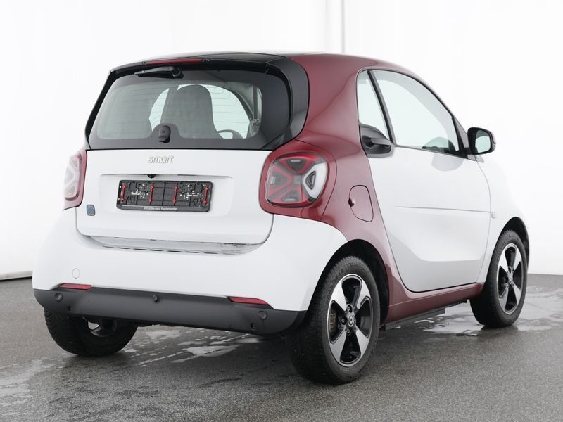 Fahrzeugabbildung Smart smart EQ fortwo Exclusive*Pano*LED*Kamera*22kW*