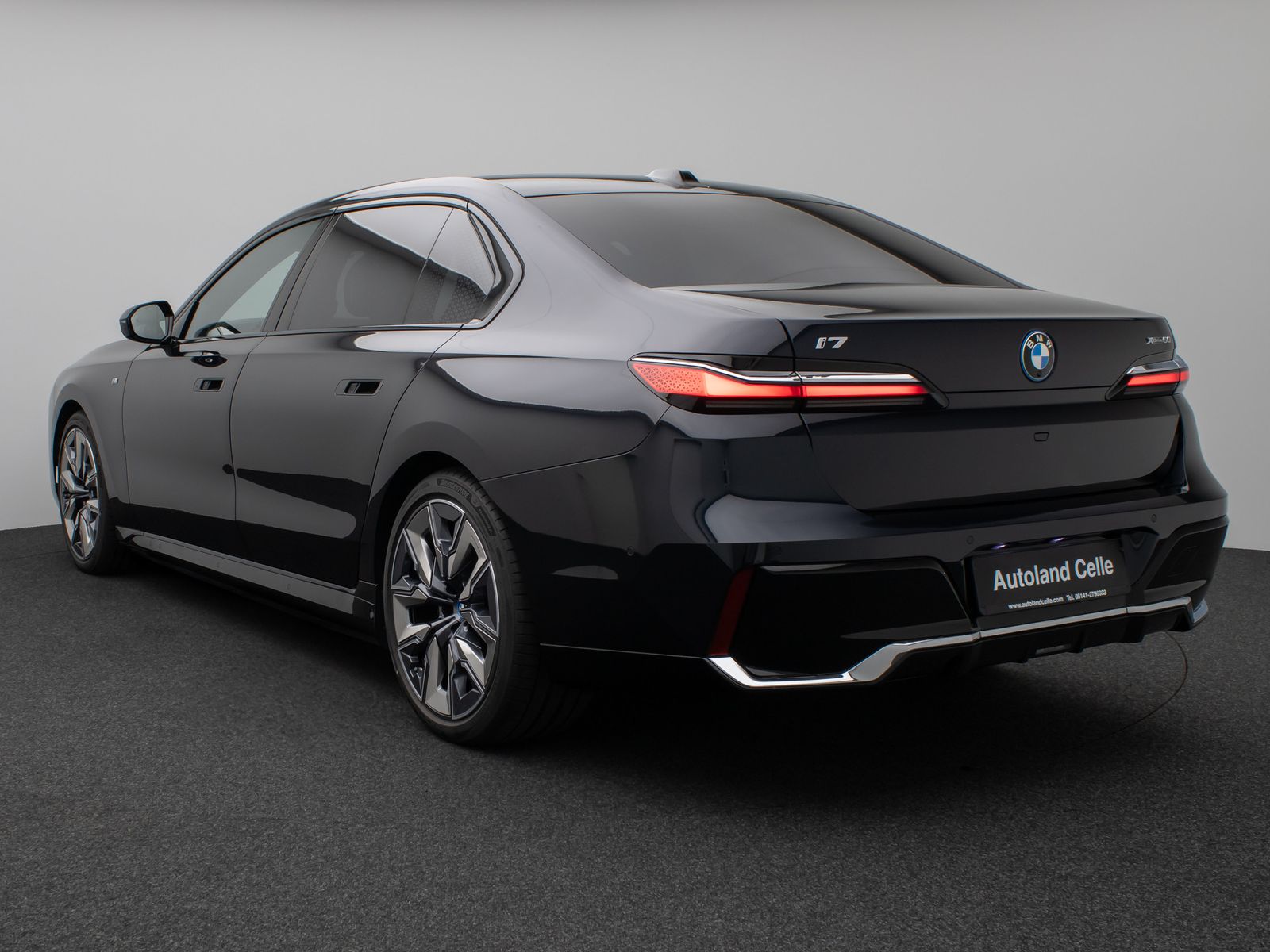 Fahrzeugabbildung BMW i7 xD60 M Sport 360°Pano B&W FondEnt SoftCL VOLL