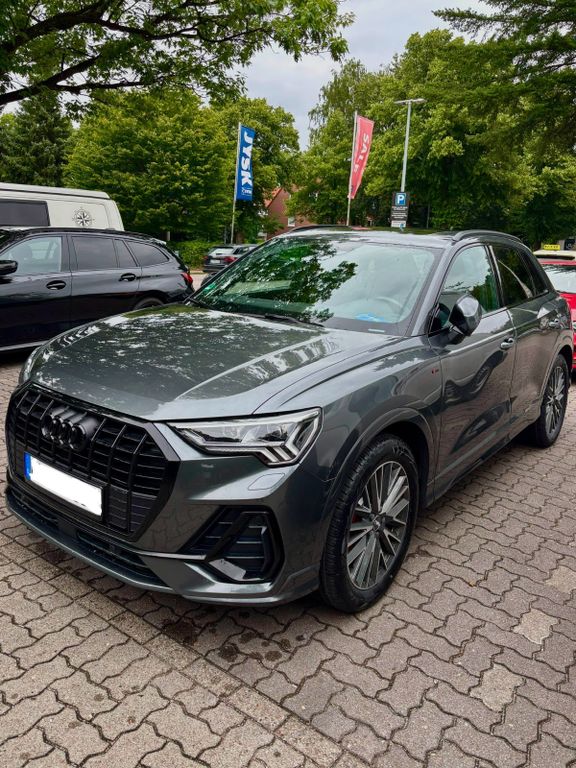 Image of Audi Q3