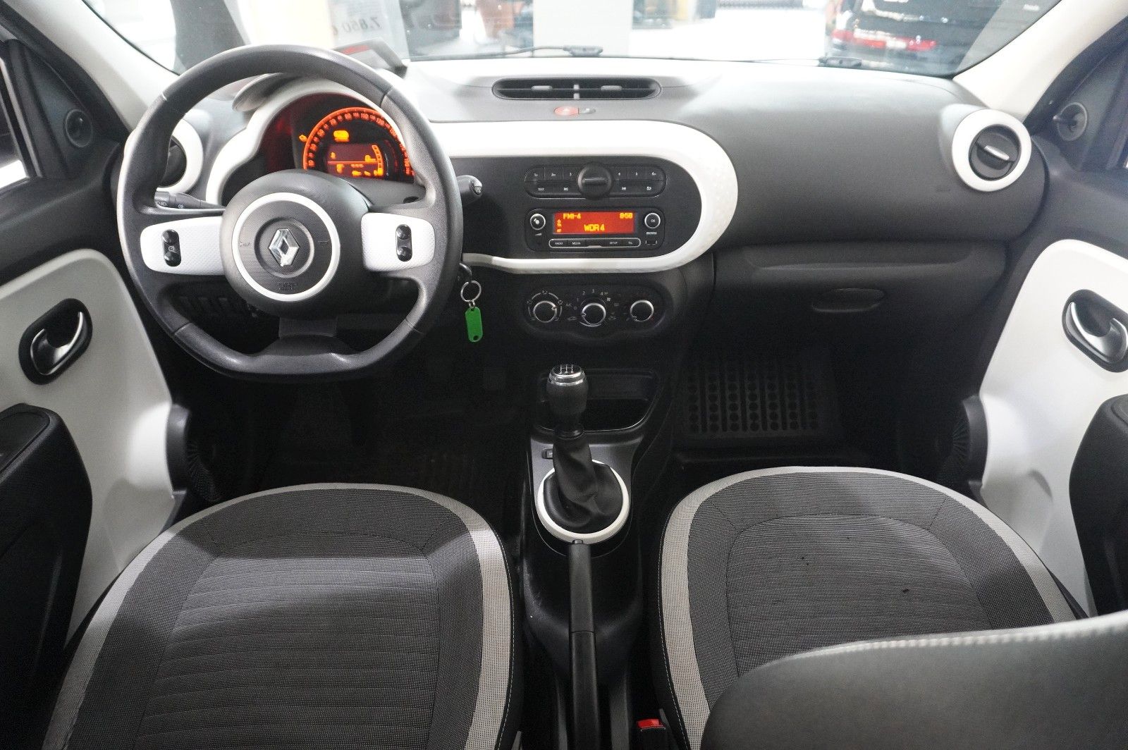 Fahrzeugabbildung Renault Twingo 1.0 SCE LIMITED 5-TÜR  LED/KLIMA/USB/BT