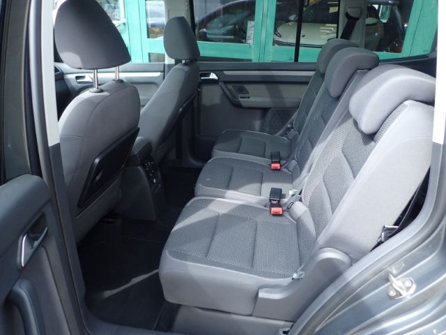 Fahrzeugabbildung Volkswagen Touran 1.4 TSI Comfortline 7-Sitzer SHZ PDCv+h L