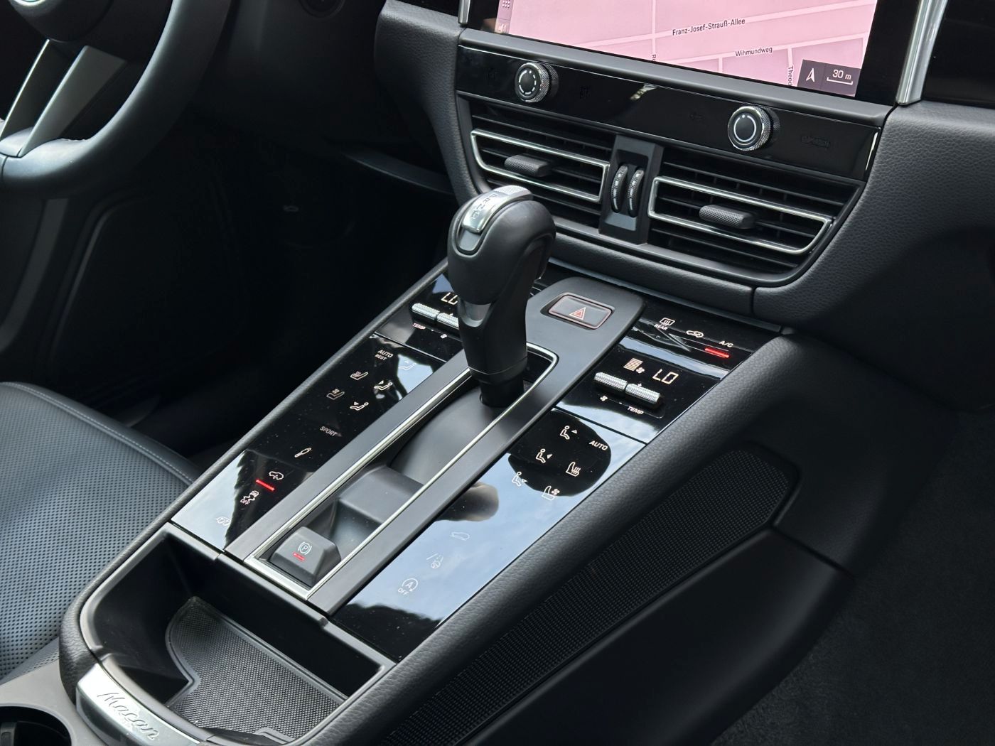 Porsche Macan S PANO PASM Sitzbelüftung foto 12