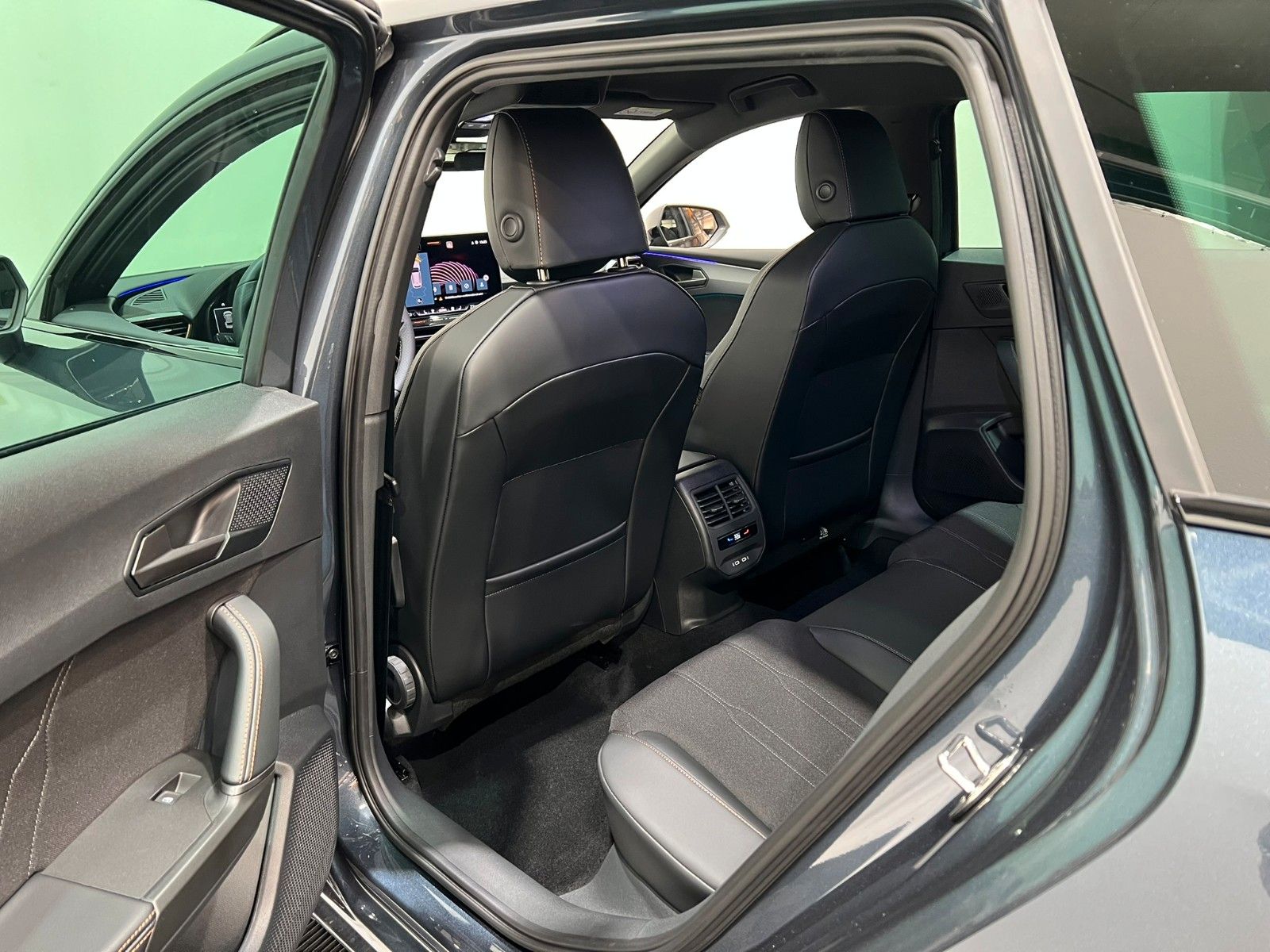 Fahrzeugabbildung CUPRA Leon Sportstourer 1.5 TSI - ACC - Keyless - AHK