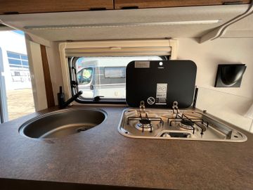 Fahrzeugabbildung HYMER / ERIBA / HYMERCAR Eriba Touring 542 - Legend - Modell 2023