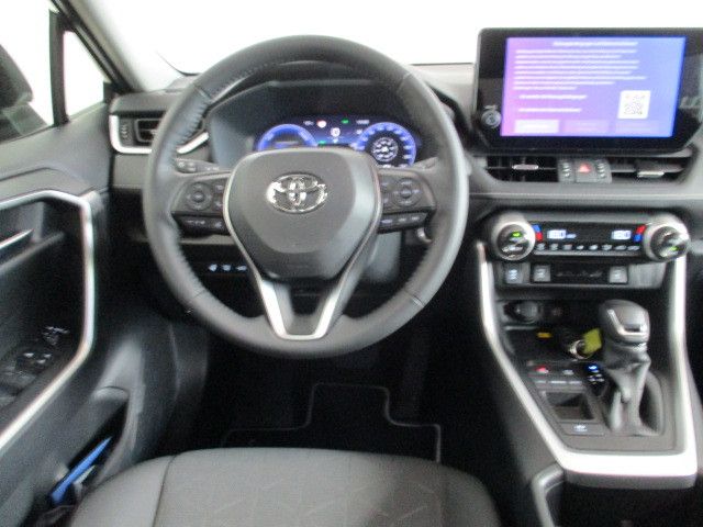 Fahrzeugabbildung Toyota RAV4 Hybrid 4x2 Team Deutschland
