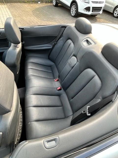 Mercedes-Benz CLK 320