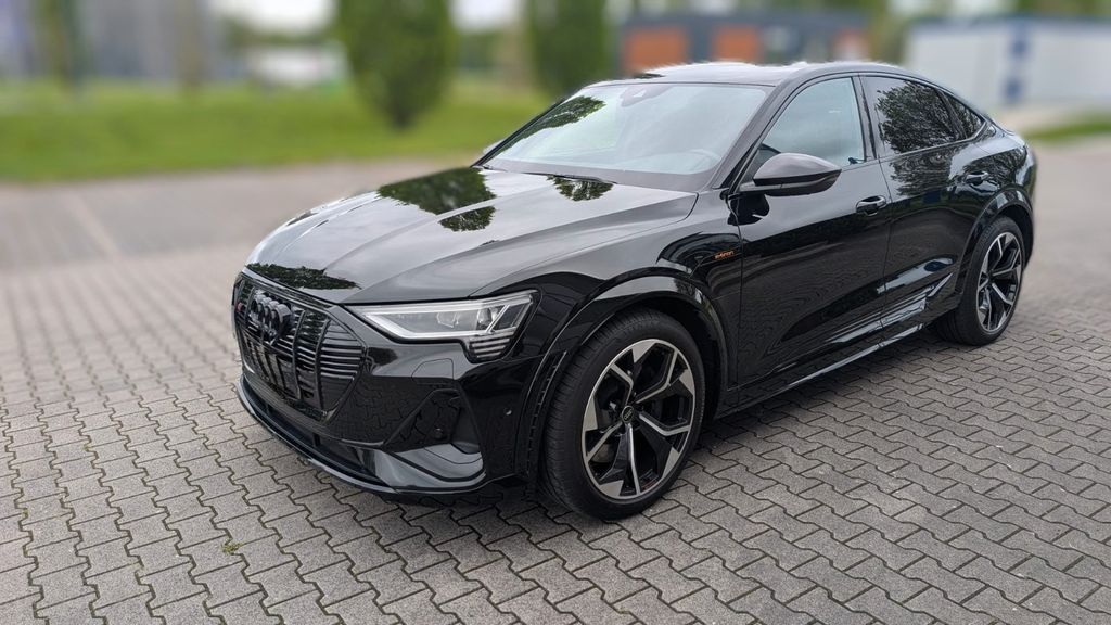 Image of Audi e-tron