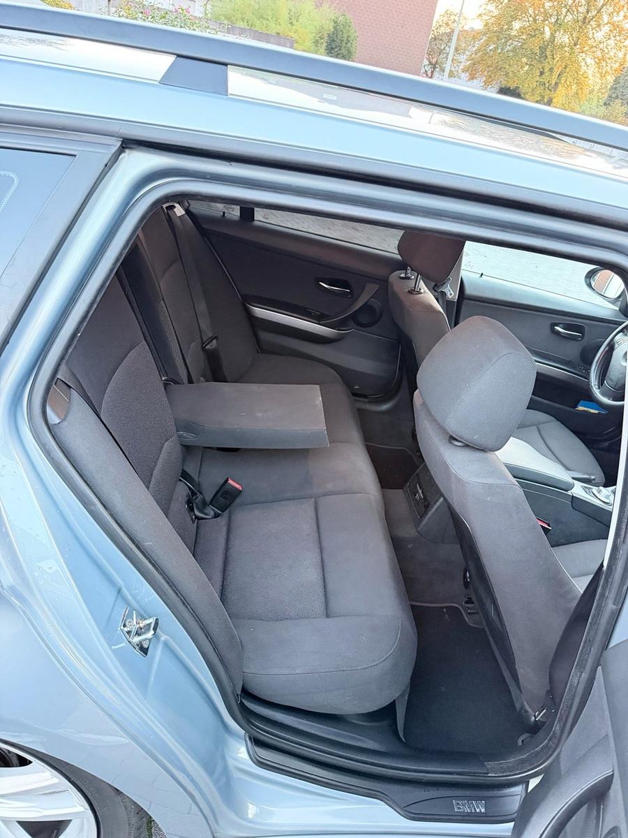 BMW 320 2007 — photo 12
