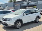 Dacia Logan MCV II Kombi Stepway/Automatik/2.Ha/AHK/Kl - Dacia Logan mit Benzin-Antrieb: Automatik