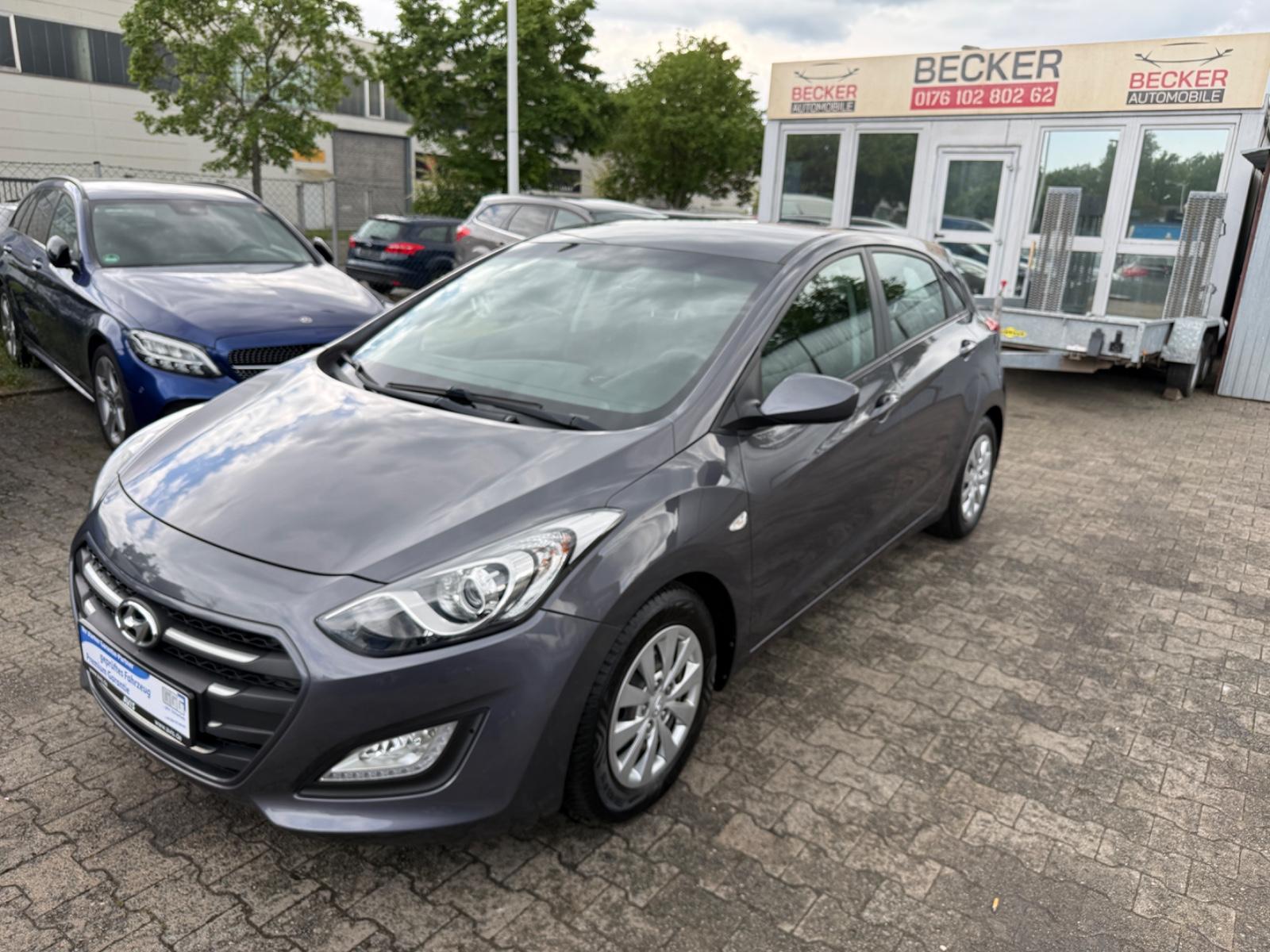 Hyundai i30 blue /Tüv-Neu/Garantie/Inspektion.Neu/Klima/