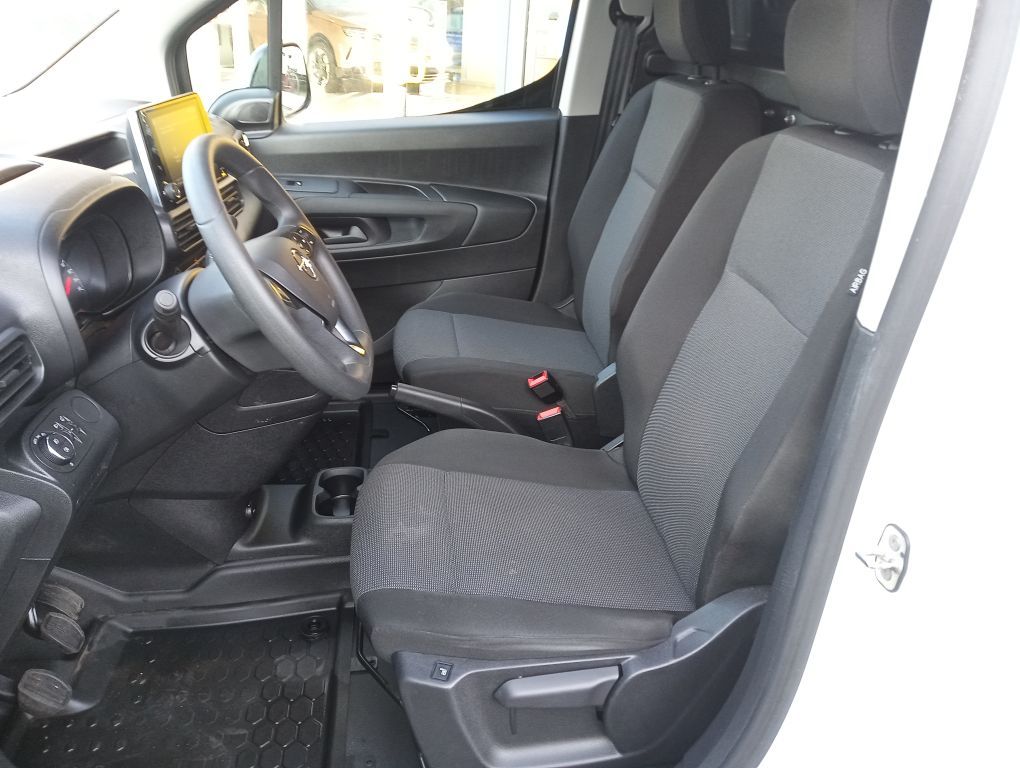 Fahrzeugabbildung Opel Combo Cargo XL 1.5D Edition+Navi+Klima+Sitzh