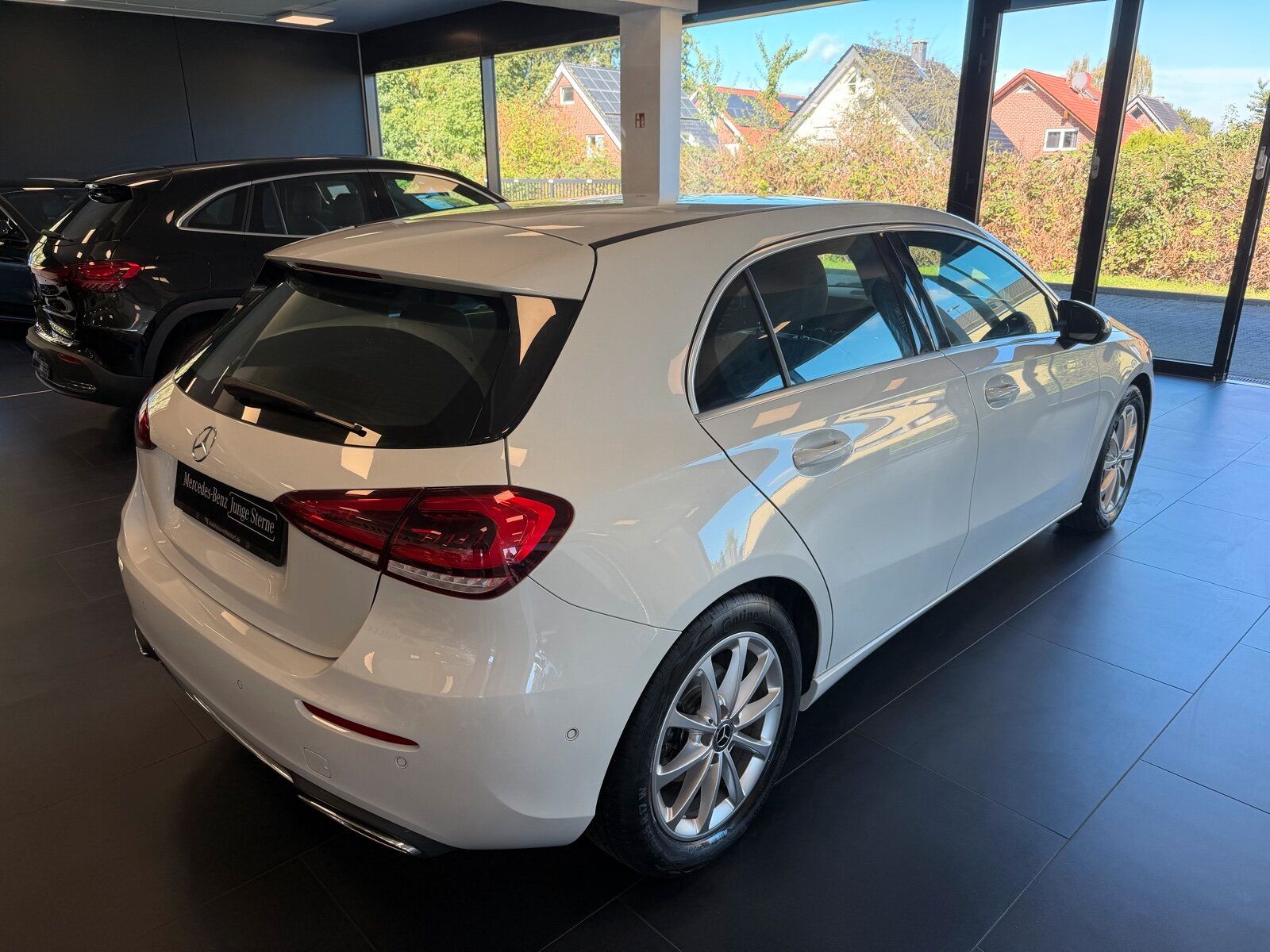 Mercedes-Benz A 200 PROGRESSIV 7G-DCT LED NAVI PTS SHZ Navi foto 4