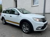 Dacia Logan  1,5 DCI MCV II Kombi Stepway*NAVI*AHK - Dacia Logan: 1.5
