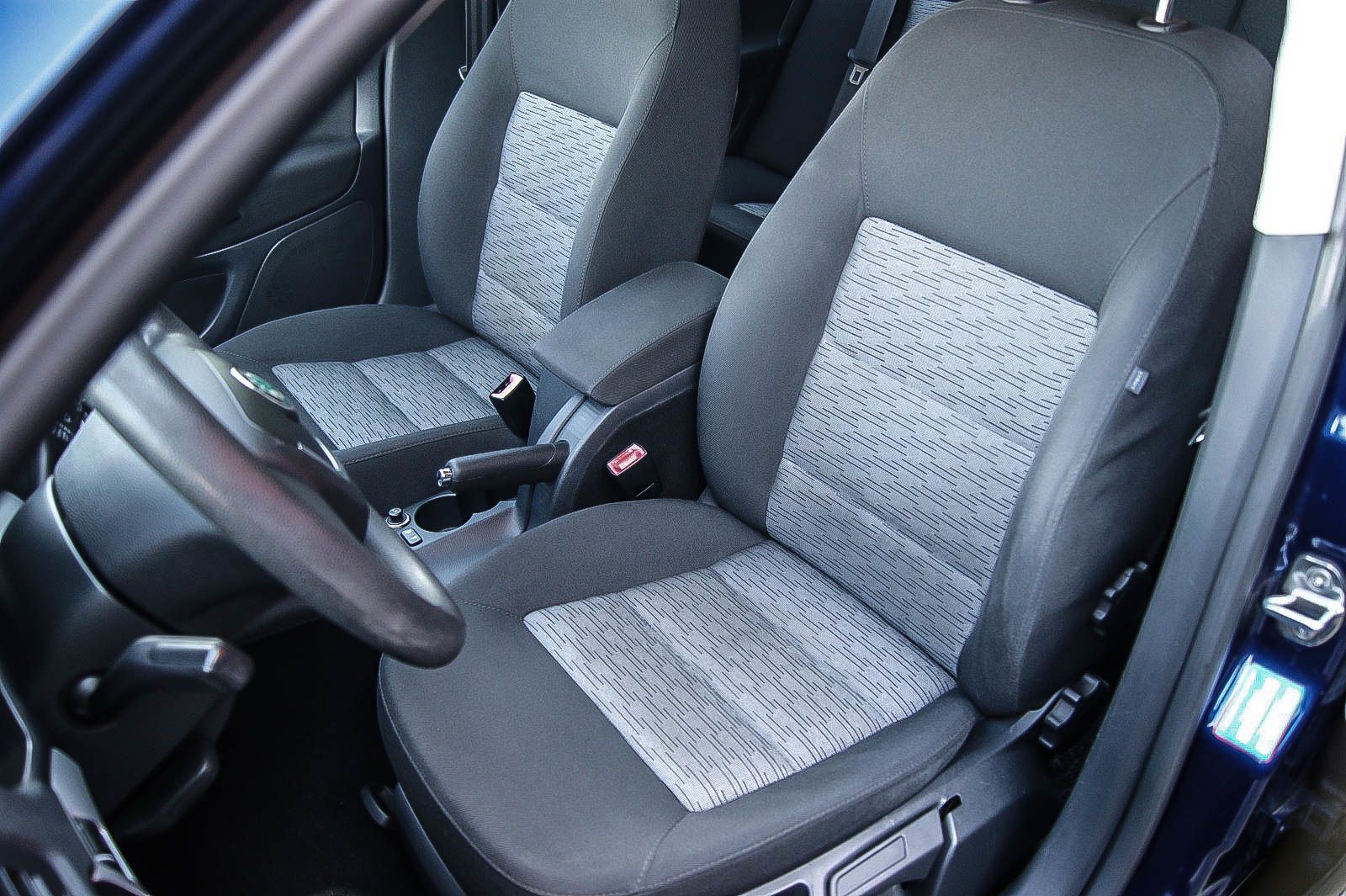 Fahrzeugabbildung SKODA Octavia Combi 1.4TSI DSG ANHZV PDC SIHZG Ambient