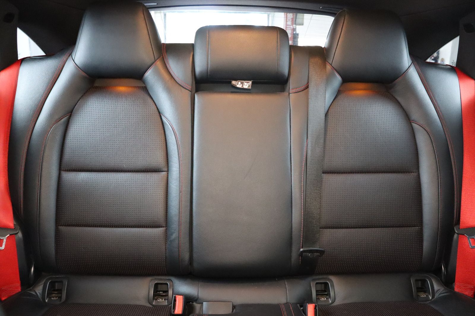 Fahrzeugabbildung Mercedes-Benz CLA 250 Shooting Brake Sport 4Matic