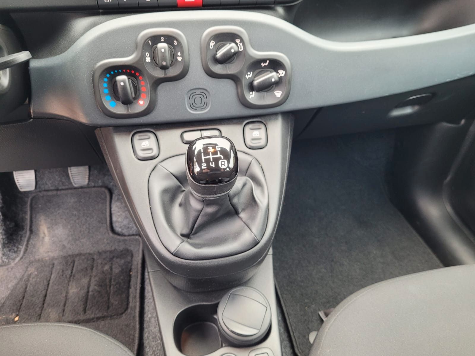 Fiat Panda (12/2020, Benzin)