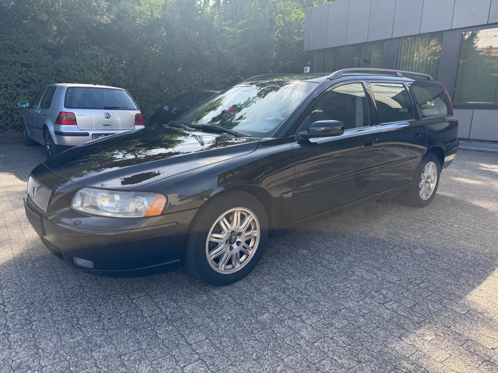 Volvo V70 2004 — photo 7