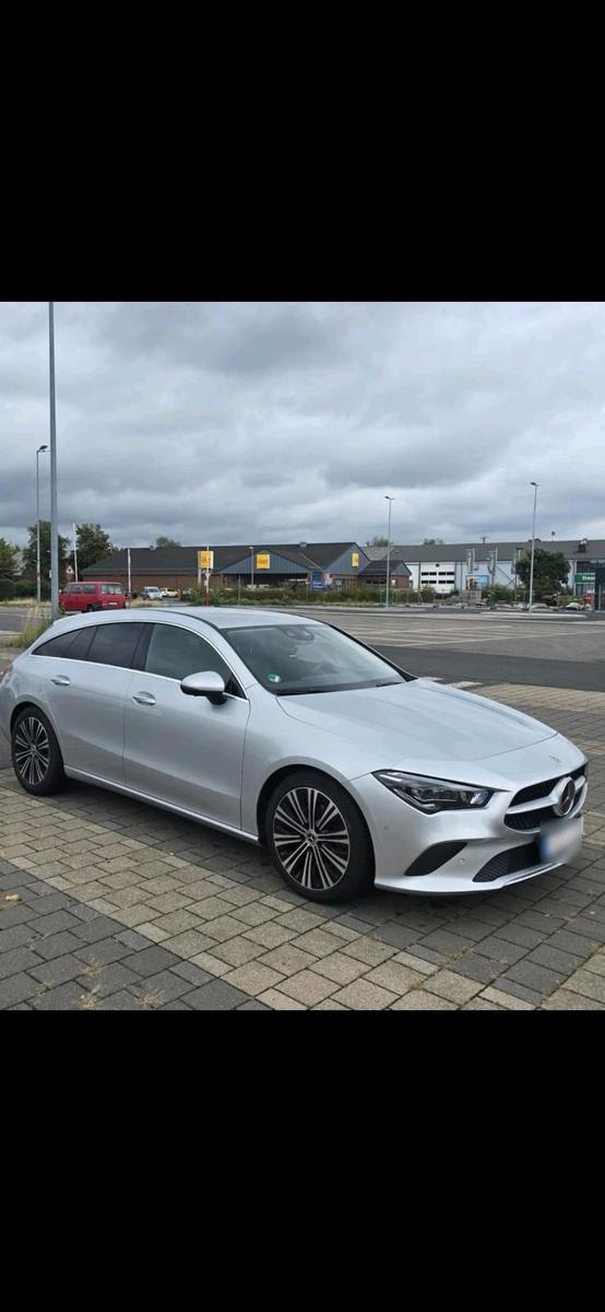Mercedes-Benz CLA 220