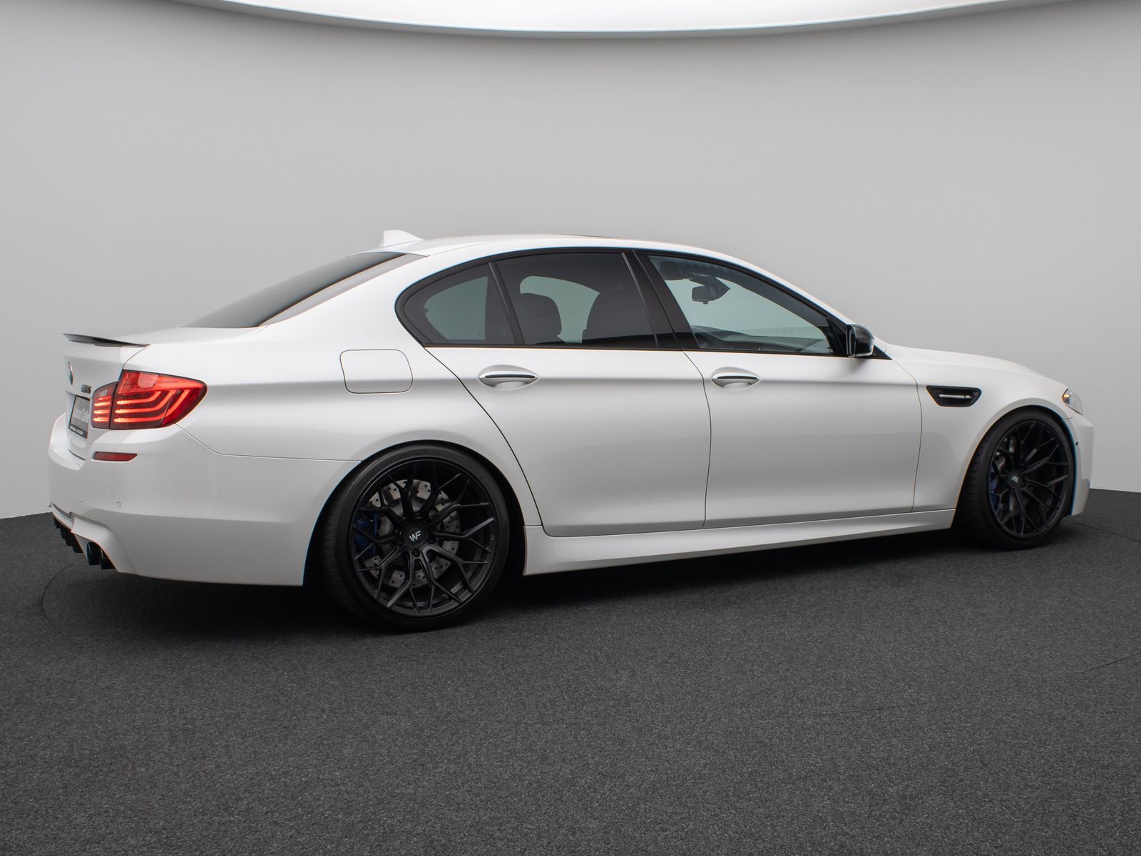Fahrzeugabbildung BMW M5 Competition Edition 1/200 360°HUD B&O SoftCl