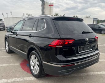 Volkswagen Tiguan Allspace - 2