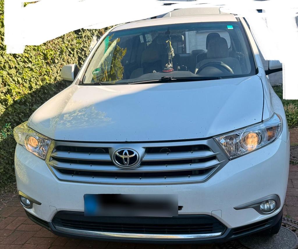 Toyota Highlander SUV