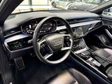 Audi S8 4.0 TFSI PANO ACC B&O SOFT-CLOSE KÜHLBOX 21" - Audi S8: 4.2