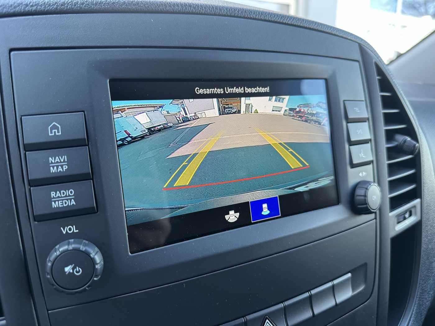 Fahrzeugabbildung Mercedes-Benz eVito 112 Klima Kamera Audio 30 Sitzheiz Tempom.