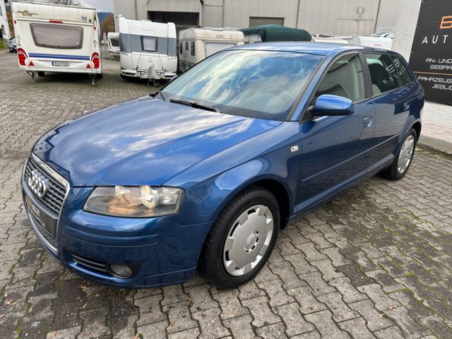 Audi A3 Sportback 1.6 FSI Attraction 1.Hand AHK Klima