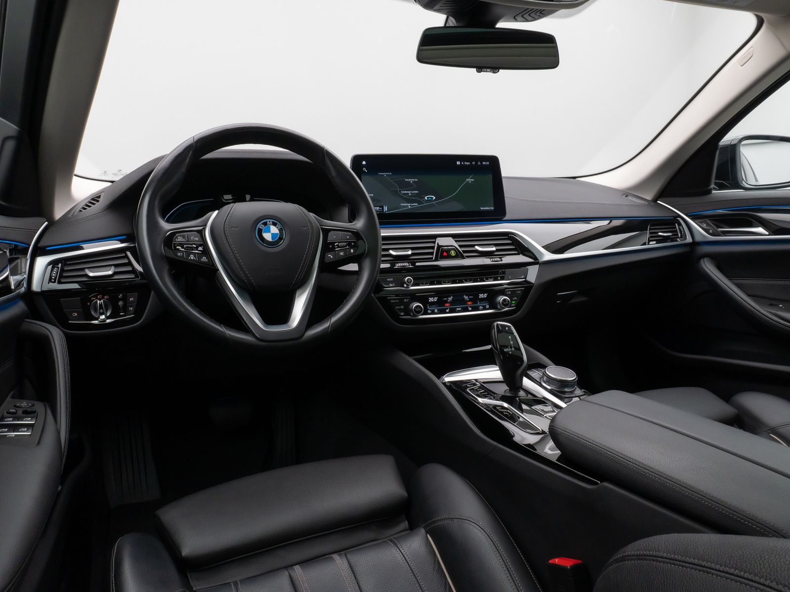 Fahrzeugabbildung BMW 530e Luxury Line Panorama Kamera HUD DAB 4xKlima
