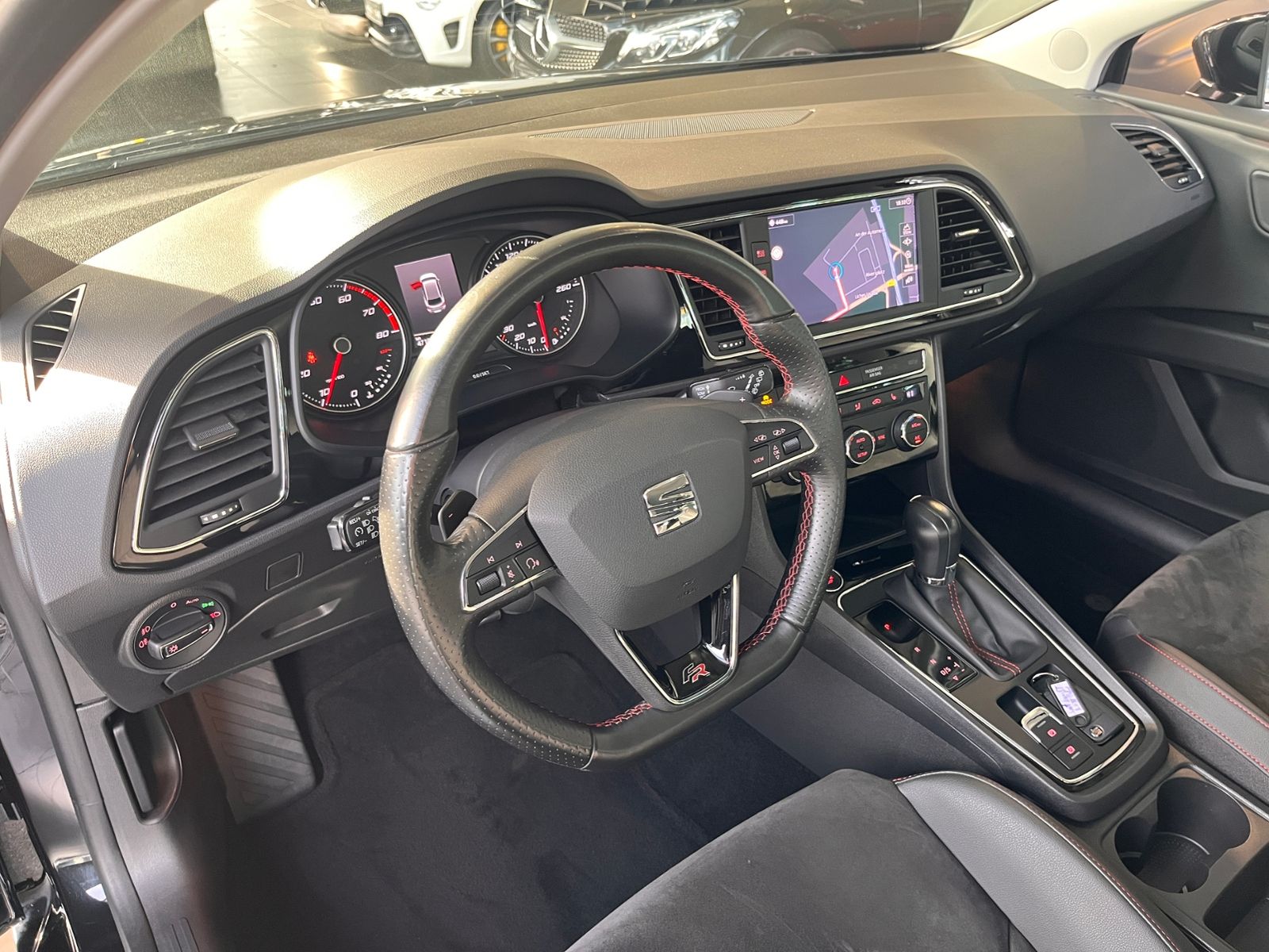 Fahrzeugabbildung SEAT Leon ST FR Black Matt Edition LED NAVI ALU