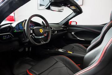 صورة 5 لـ 2023 Ferrari 296 GTS