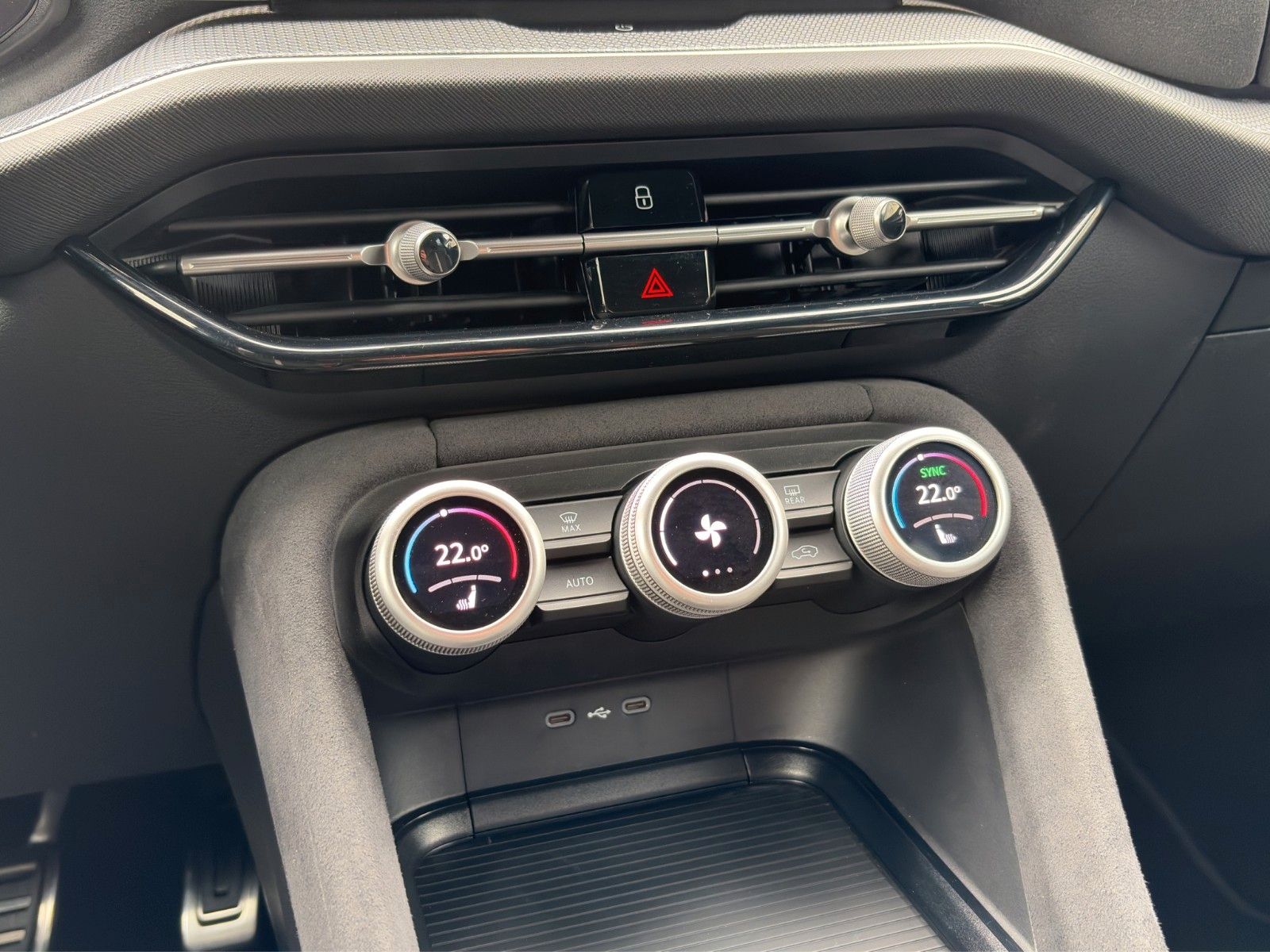 Fahrzeugabbildung SKODA Kodiaq 1.5 TSI Sportline*DSG*7-Sitzer*ViCo*SHZ*