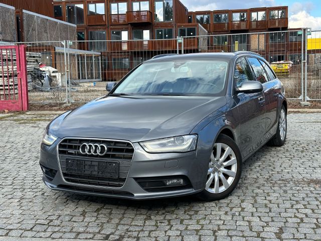 Audi A4 Avant Ambiente quattro LEDER NAVI SzH ACC LED