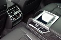 Fahrzeugabbildung BMW 730d Sitzlüft GSHD Laser 360° HuD h/k DAB Massag