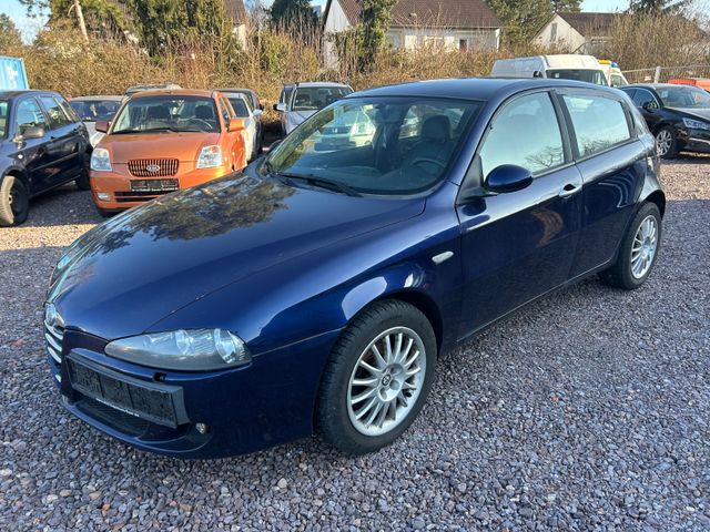 Alfa Romeo Alfa 147 1.9 JTD 16V M-Jet *TÜV 11/25*