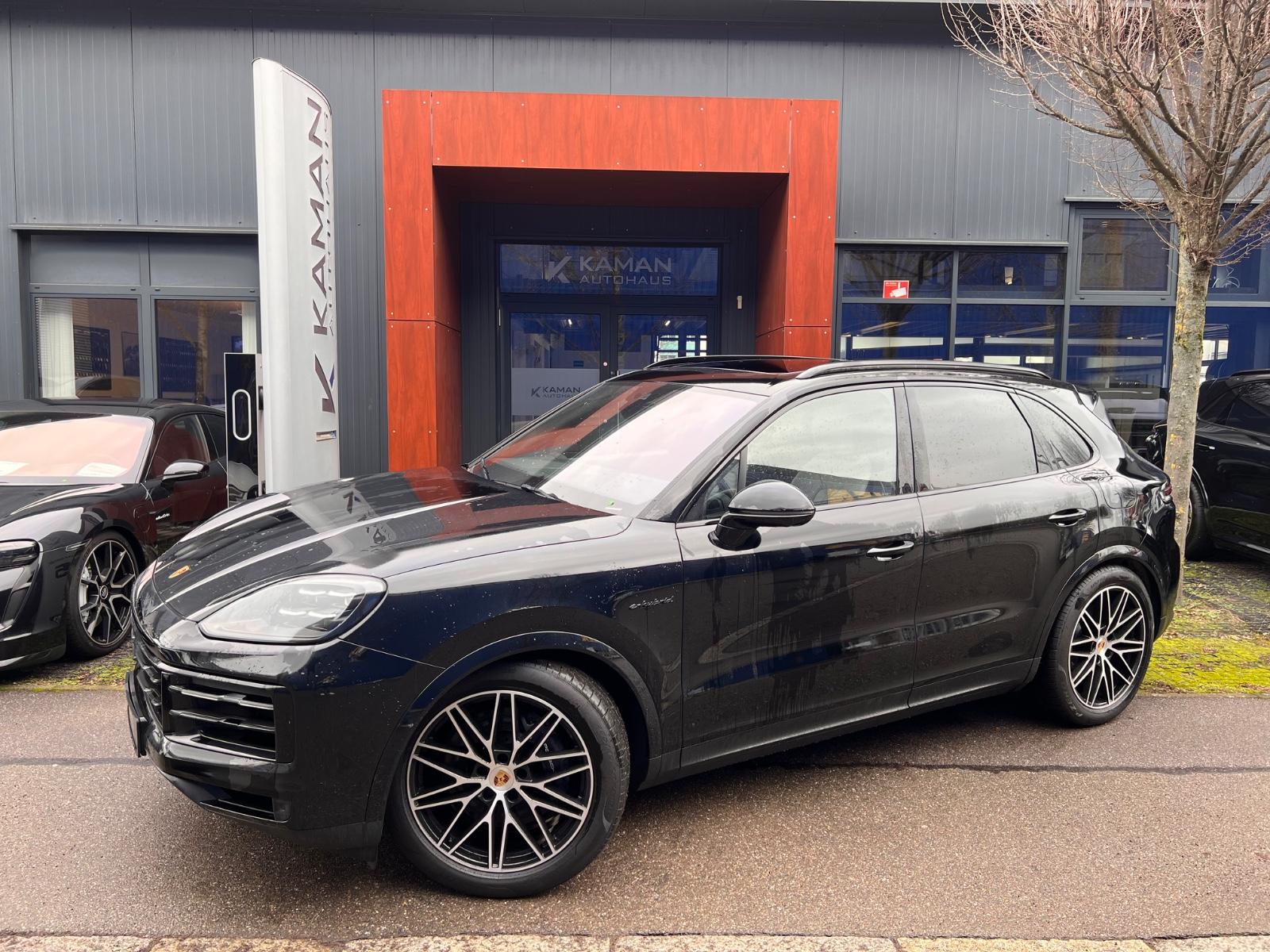 Porsche Cayenne E-Hyb. Massage · Hinterachs · Inno · AHK