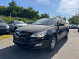 Opel Astra J Sports Tourer Selection *EURO5 - Opel Astra aus 2010: Sports