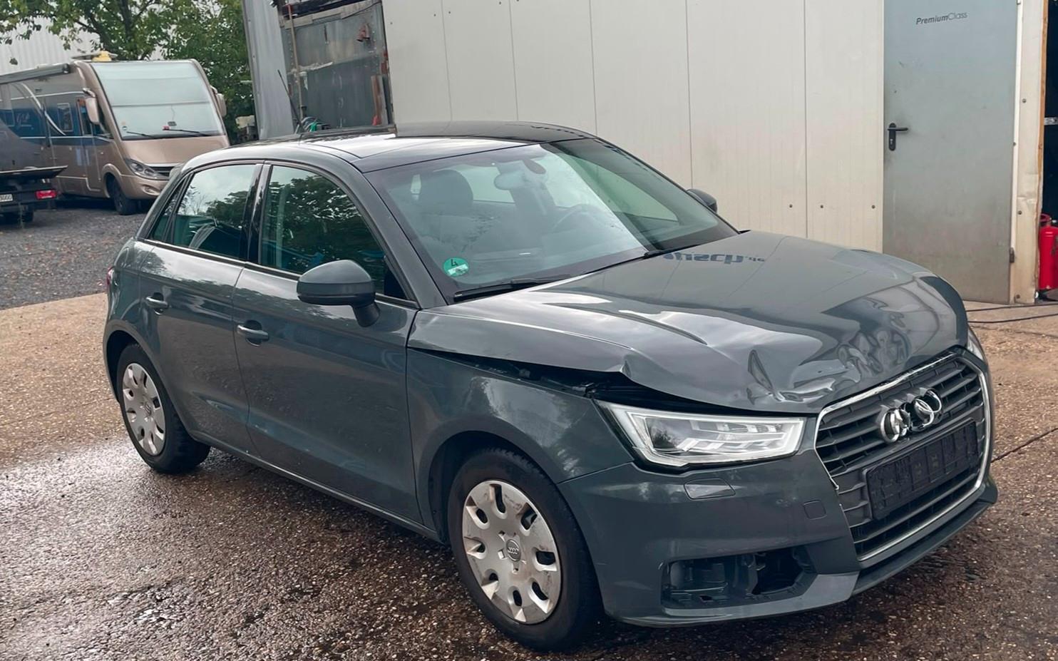 Audi A1 Sportback  sport 70KW, 76115km,kühler ok