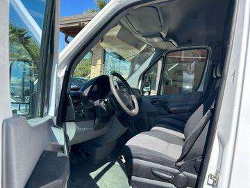 Volkswagen Crafter - 8