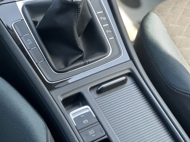 Volkswagen Golf  VII Lim. IQ.DRIVe Comfort-Line