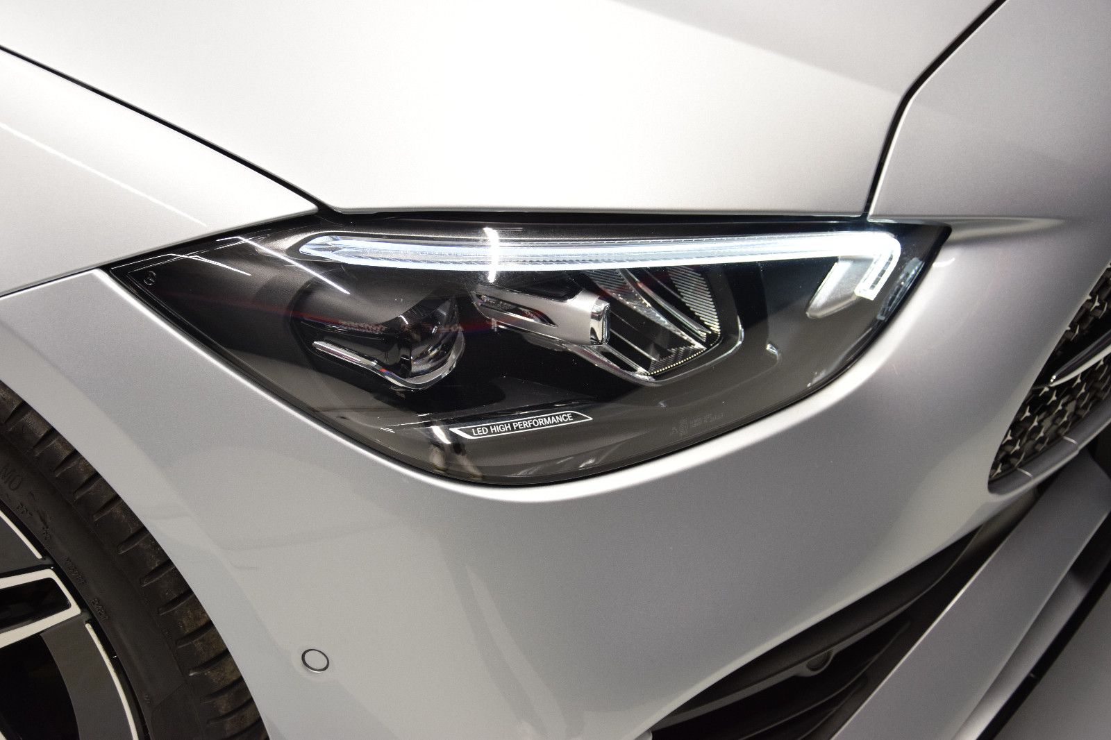 Fahrzeugabbildung Mercedes-Benz C 200 T AMG Night Pano Ambiente 360°